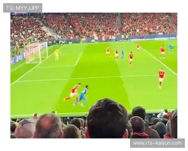 纽卡斯尔联客场6-1血洗卡拉巴克，安东尼·戈登上演半场大四喜